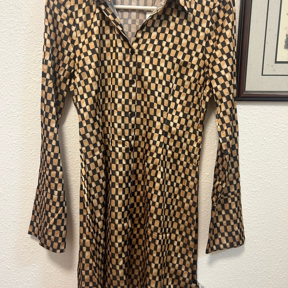 Abercrombie & Fitch Geometric Patterned dress - Black and Tan - Picture 2 of 6